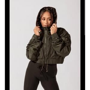 Popflex Whimsical Breeze Windbreaker Jacket Size L/XL Olive Green Outdoor Travel